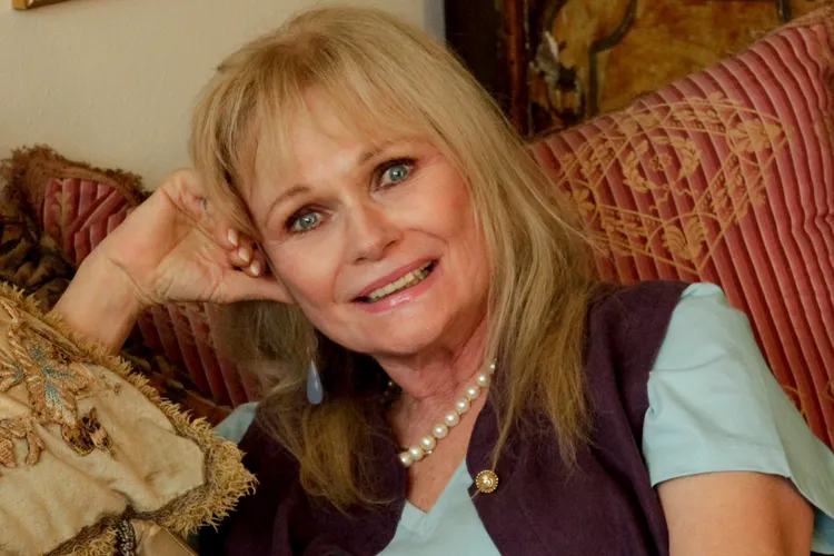 Valerie Perrine Superman actress dies at 82 Parkinson
